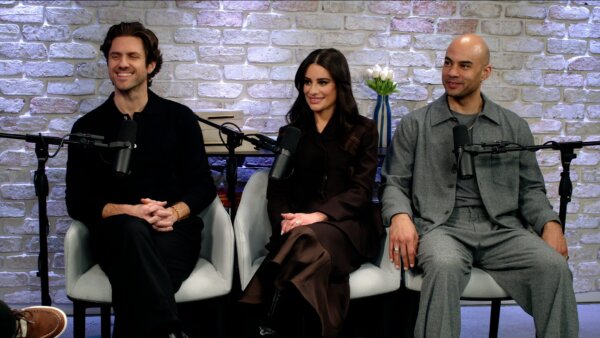 ‘Chess’ cast dishes on offstage friendship, ‘crazy’ TikTok trends -USA TODAY